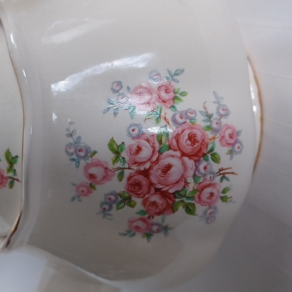 Arnels Floral "Doreen & Marty" Vintage Teapot - Picture 3 of 14